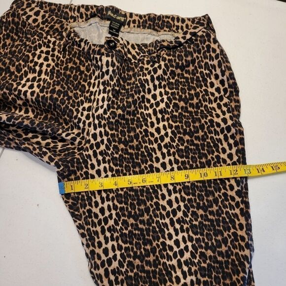 Like an Angel Women's Plus Size 3X Leopard Print Pants - Picture 10 of 12
